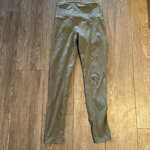 Lululemon Wunder Train High-Rise Tight 25" leggings